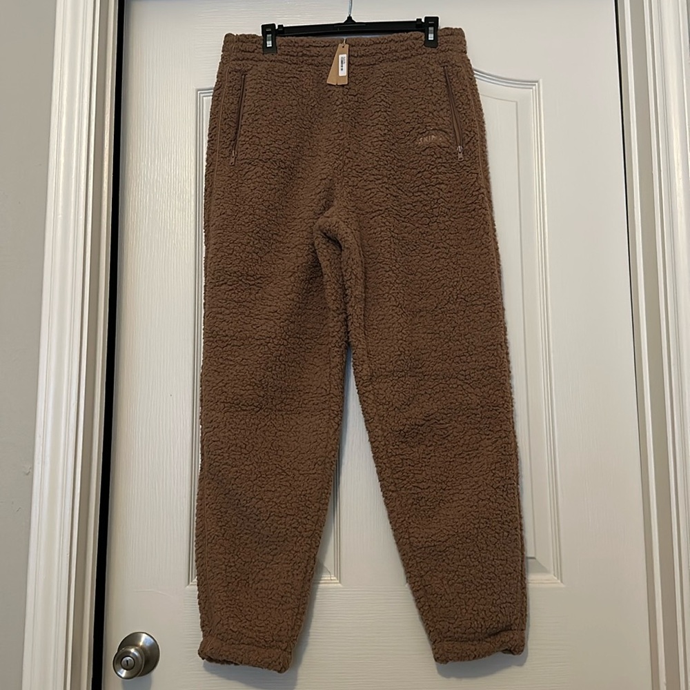 NWT SKIMS Teddy lounge joggers, sz S